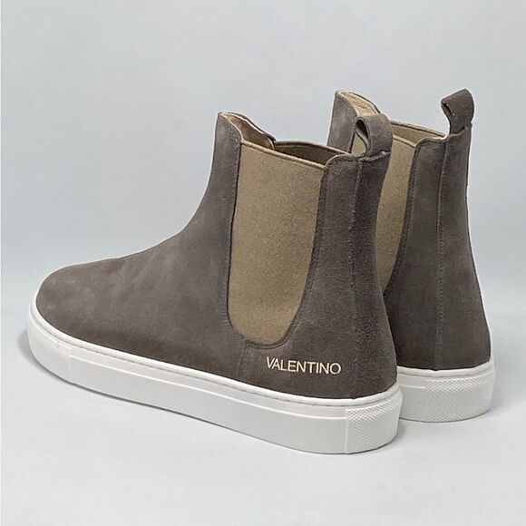 Valentino Mario Men’s Suede Chelsea Boots size 40/ us size 7